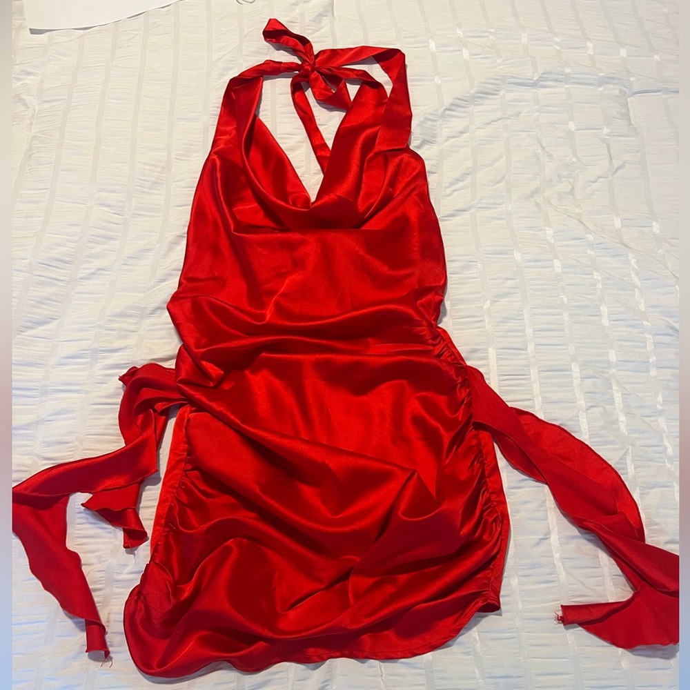 Mini silk red dress.
